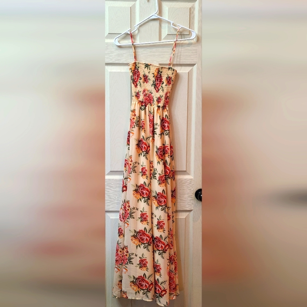 Rue21 NWT Summerdress with tube top style bodice Size xxs